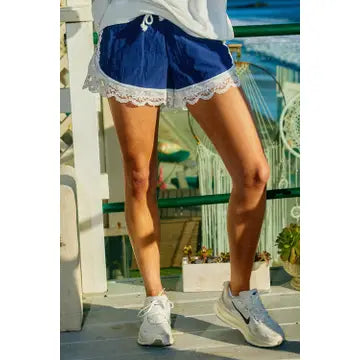 Lace-Trim Contrast Shorts