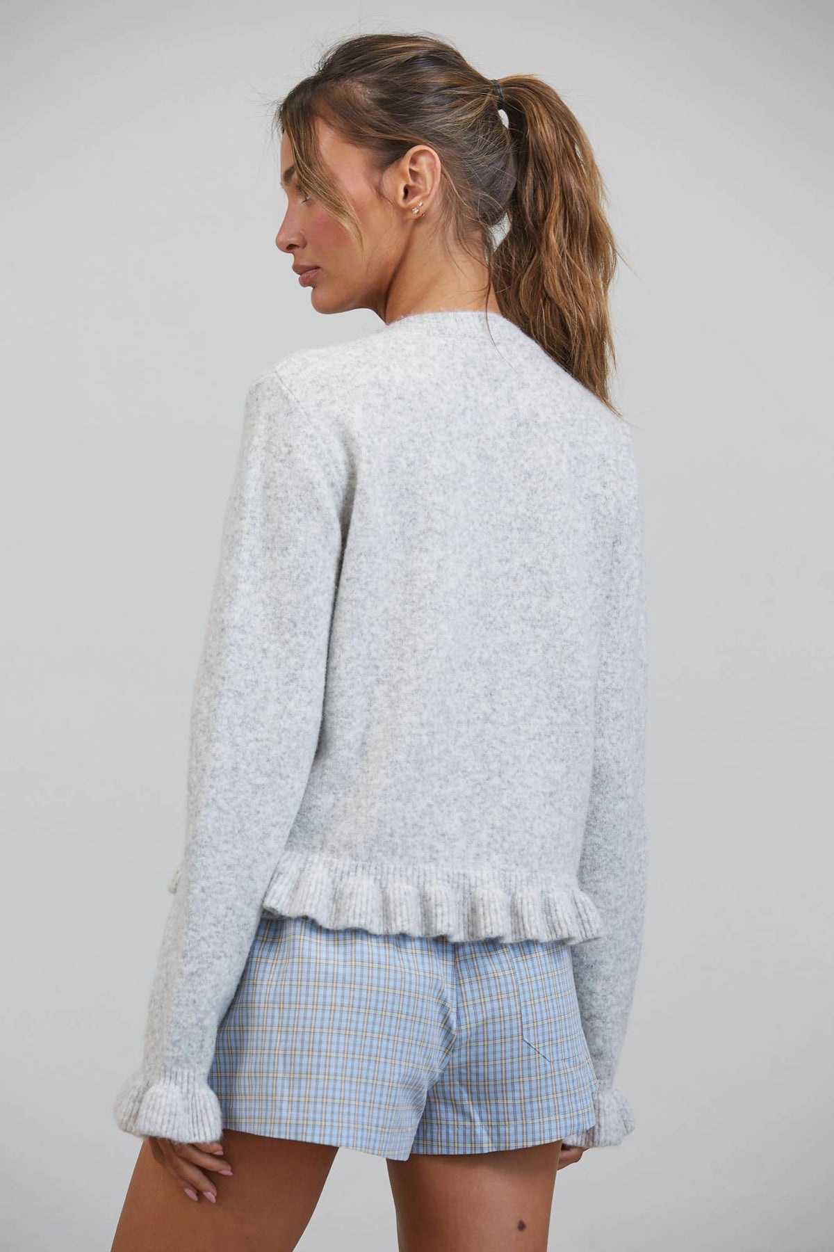 Ruffle Wave Button Knit Cardigan