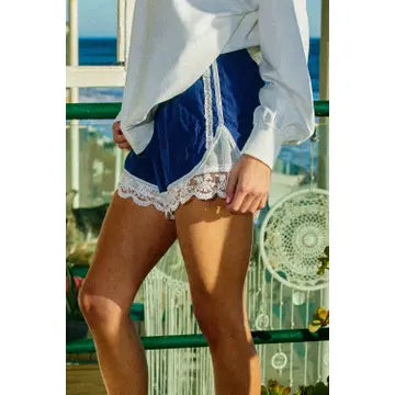 Lace-Trim Contrast Shorts