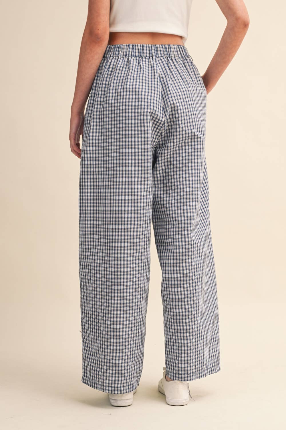 CHECK PATTERN PINTUCK PANTS