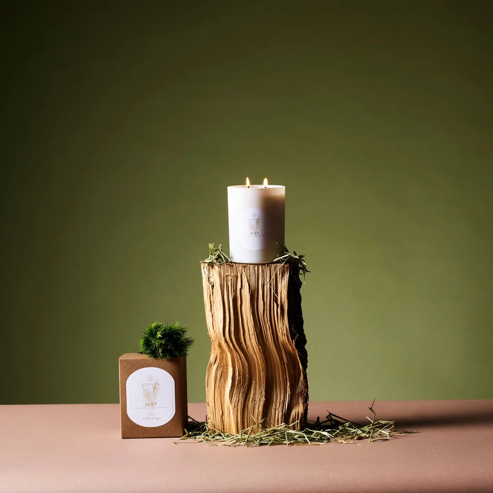Linnea - Hay Candle