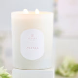 Linnea - Petals Candle