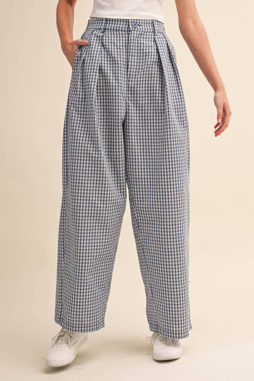 CHECK PATTERN PINTUCK PANTS